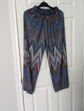 Blue Chevron Print Wide-Leg Women’s Pants